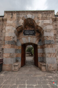 Payas Sokullu Mehmet Paşa Külliyesi 2. Selim Camii ve Medresesi'nin Girişi Kapısı