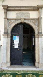 Çorakkapı Camii, Konak