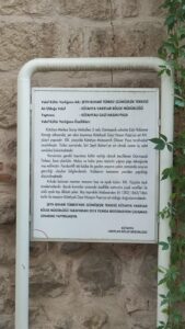 Gümüşeşik Türbesi