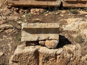 Apollonia ad Rhyndacum Antik Tiyatrosu
