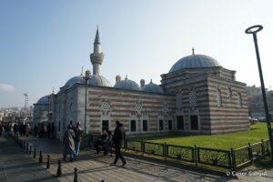 Şemsi Paşa Medresesi