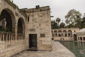 Halilürrahman Camii Harim Doğu Girişi