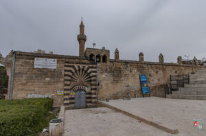 Şanlıurfa Eyyübiye Rıdvaniye Camii ve Medresesi
