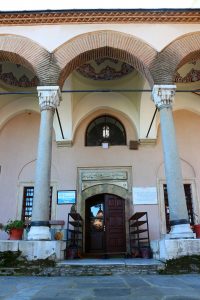 Yalınayak Camii, Tire