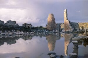 Perge Helenistik Kapı