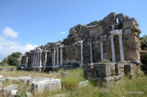 Anıtsal-Çeşme-Nymphaeum-Side