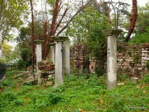 Hagios Paulos Yetimhanesi Kalıntıları