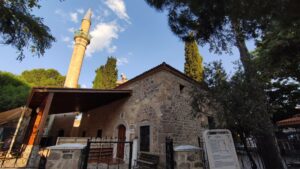 Kulaksız Camii, Bergama