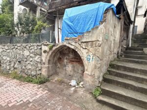 Çarşı Mahallesi Çeşmesi