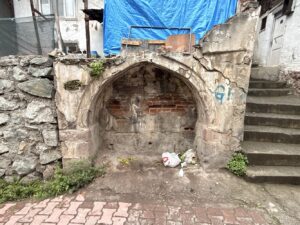 Çarşı Mahallesi Çeşmesi