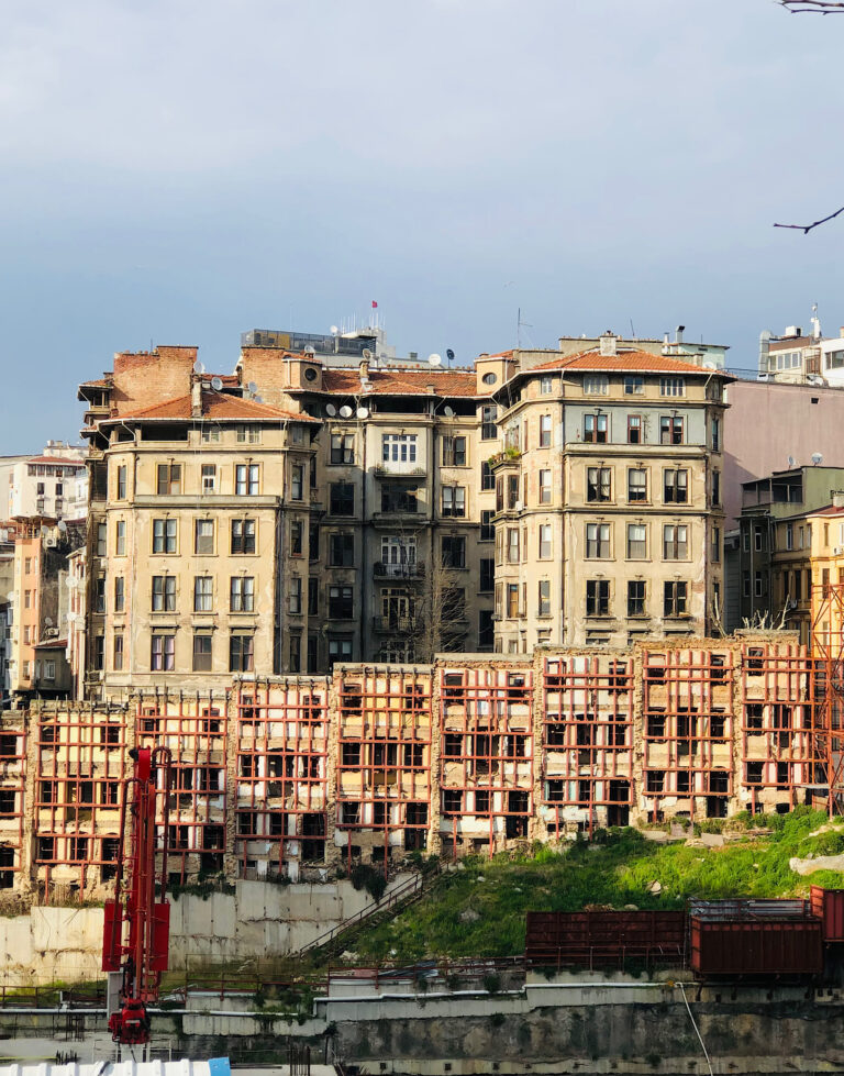 Arif Paşa Apartmanı