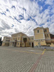İzmir Atatürk Lisesi