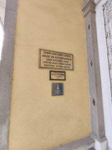 İzmir Aatürk Lisesi Müzesi