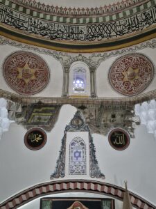 Mescid-i Haram ve Mescid-i Nebevi (kalemişleri) ile tasviri.