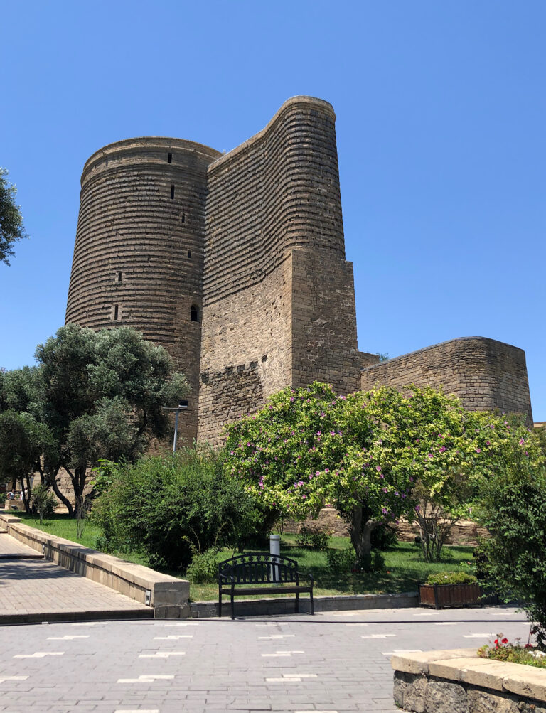 Bakü Kız Kulesi
