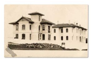 Mimar Kemal Ortaokulu Binası