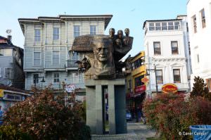 Arnavutköy Atatürk Anıtı