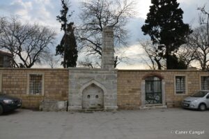 Hamuşan Mezarlığı Çeşme ve Su Terazisi