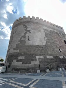 Yoğun Burç