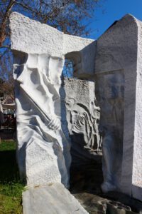 Kurtuluş Yolu Anıtı, Selçuk