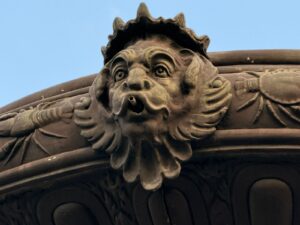 Su Perileri, Ulus