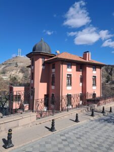 İzzet Ulvi Akyurt Evi