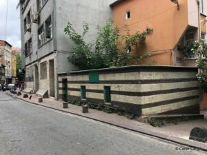 Ak Baba Kabri ve Haziresi