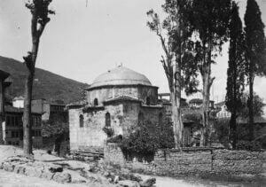Altıparmak Camii