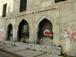 Atik Valide Külliyesi Üç Çeşmeler