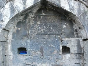 Ayakapı Çeşmesi