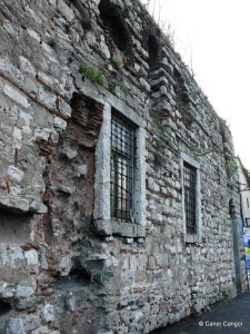 Ayakapı Hamamı