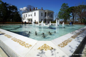 Beyaz Köşk, Emirgan