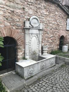 II. Mahmut Türbesi Haziresi'ndeki Çeşme