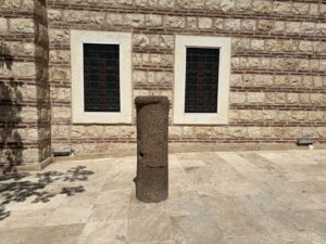 Sadaka Taşı, İmrahor
