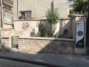 Abdülkadir Dede Kabri