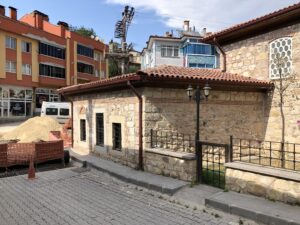 Deveci Sultan Türbesi