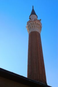 Karakadı Mecdettin Camii, Tire