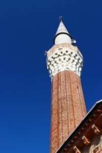 Karakadı Mecdettin Camii, Tire