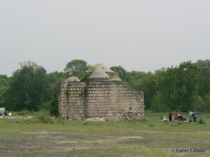 Kum Kasrı Hamamı