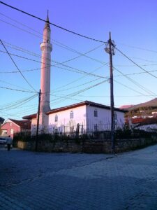 Bayram Bey Camii, Debre