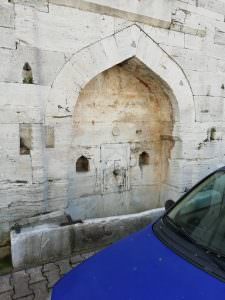 Valide Atik Camii Doğu Çeşmesi