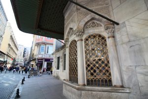 Hatice Turhan Valide Sebili ve Çeşmesi