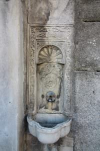 Hekimoğlu Ali Paşa Camii Çeşmesi