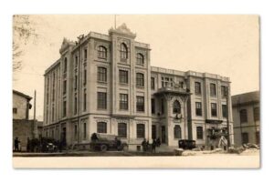 Eski Postane Binası