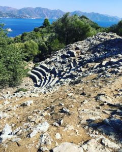 Amos Antik Tiyatrosu