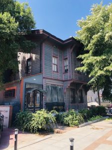 Konut — Altunizade, Mahir İz, 14