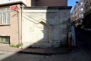 Bezmialem Valide Sultan Çeşmesi, , Seyyid Ömer