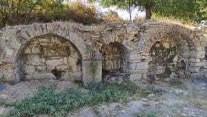 Kamanlı Üçlü Çeşme