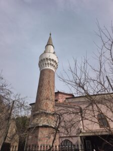 Hüseyin İsa Bey, Aydınoğulları Beyliği döneminde yaşamış hayırseverdir.