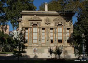 Ihlamur Kasrı Maiyet Köşkü